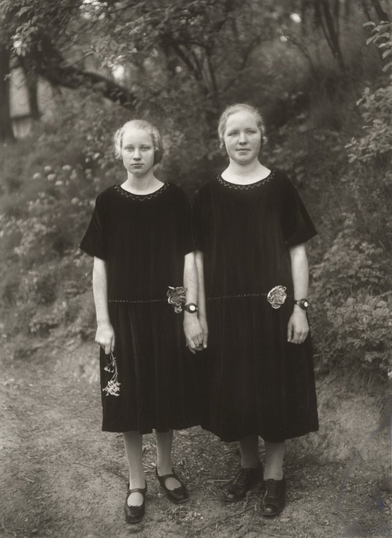 August Sander_Country Girls_1925.jpg